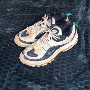 Nike Airmax, men’s 10.5.